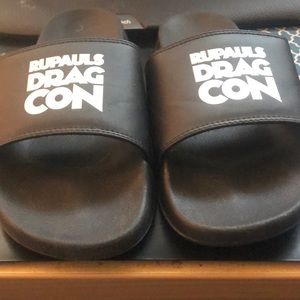 Make An Offer World Of Wonder Drag Race slides 🛝